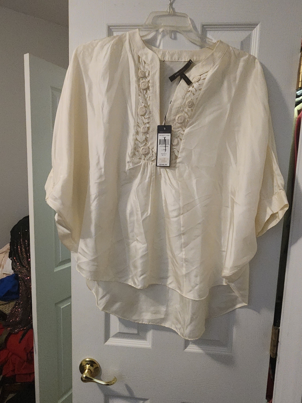 BCBG Cream Embroidered V-Neck Blouse - S ( Runs Big) NWT